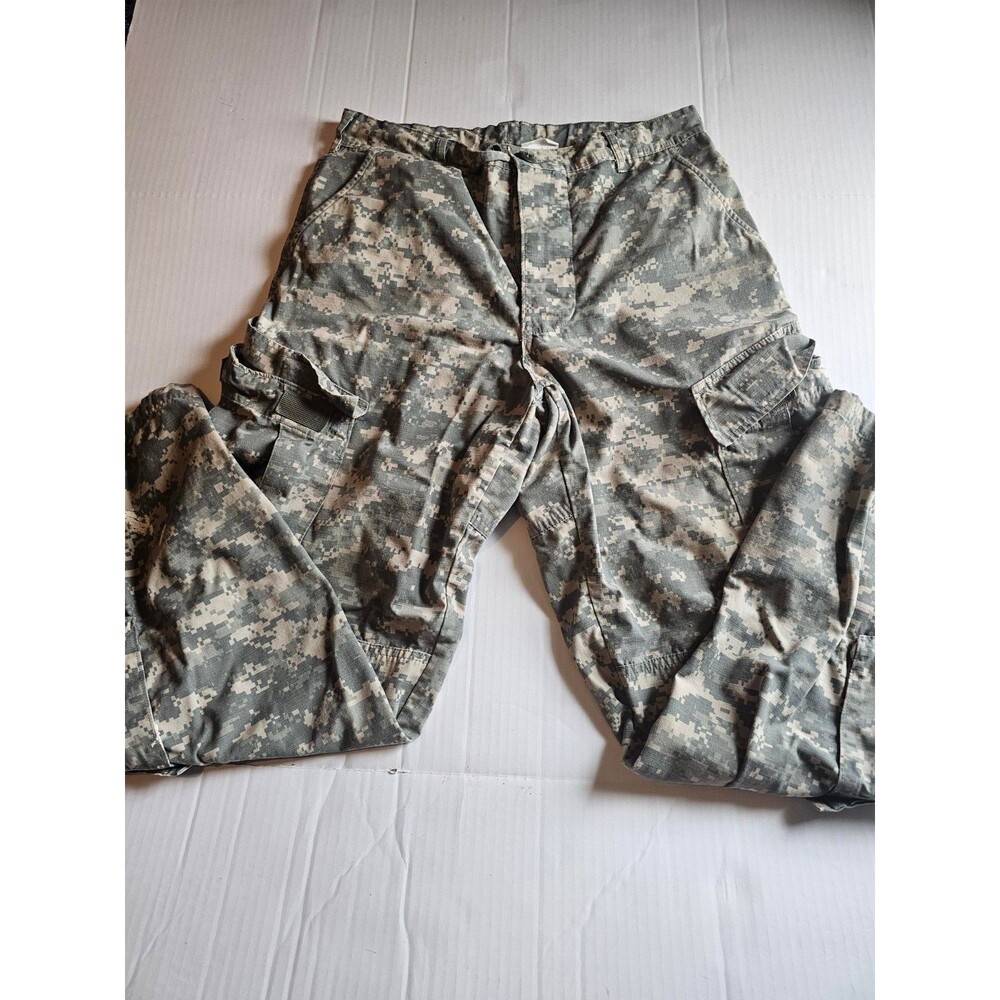 US Army Issue ACU UCP Digital Camo Combat Cargo Pants Medium Regular Distressed